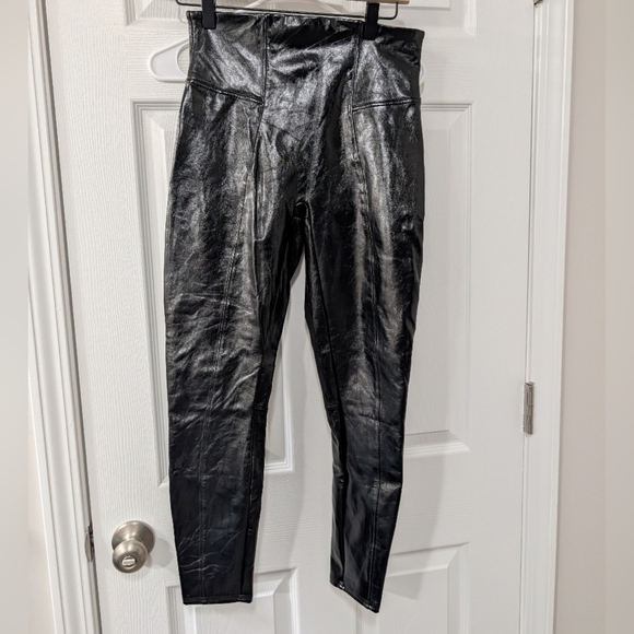SPANXshape Womens Medium Petite Faux Leather Patent Leggings Black, Compression - Picture 3 of 6